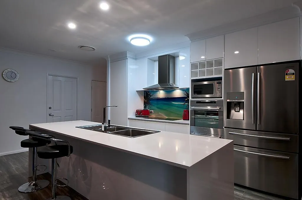 Luxury Waterfront Home Gold Coast Holiday home