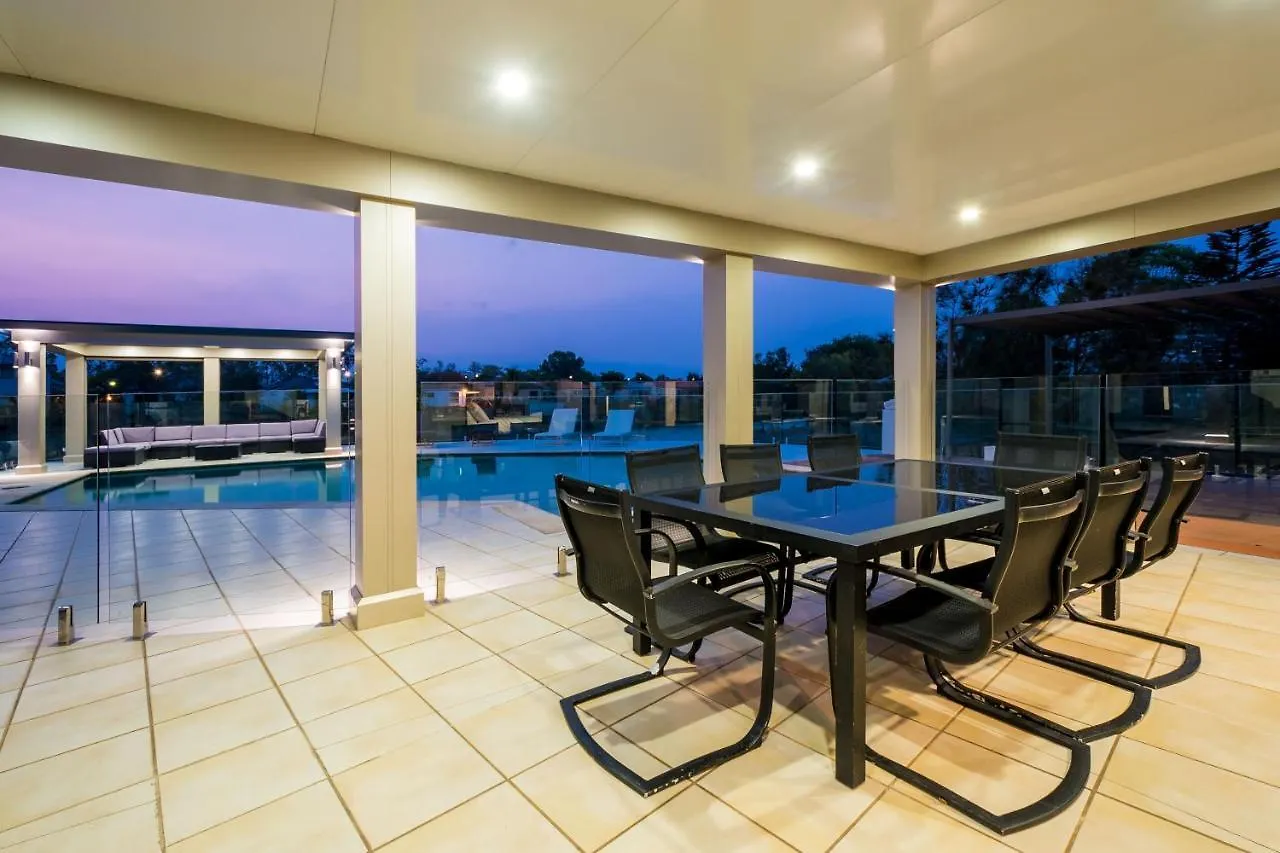 Luxury Waterfront Home Gold Coast Holiday home